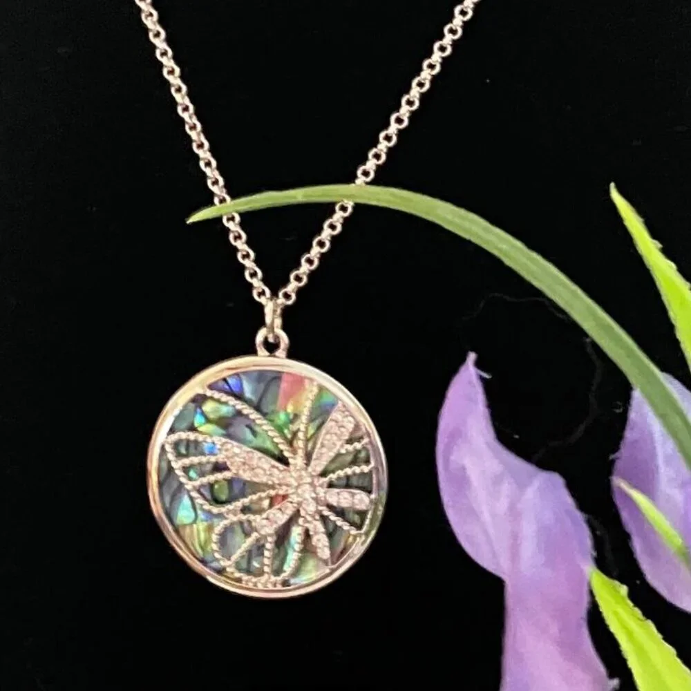 Abalone Necklace with White Sapphire Butterfly NWOT 18" with 2" Extender - Picture 1 of 8